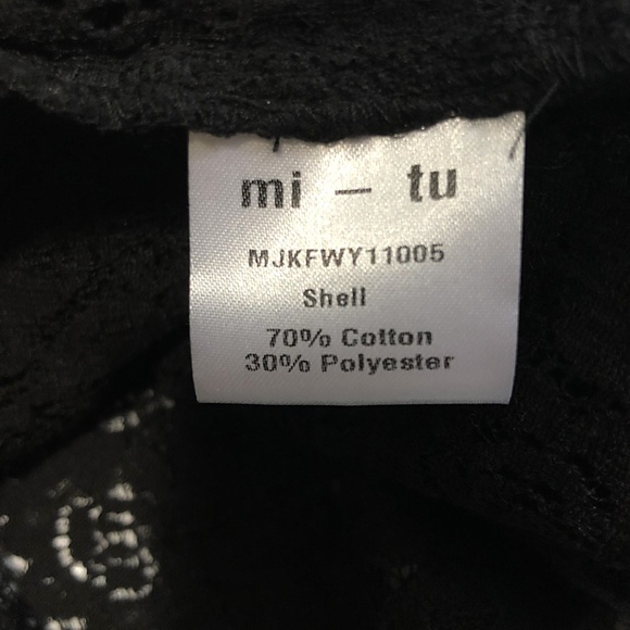 mi - tu black cropped lace jacket - Picture 5 of 8